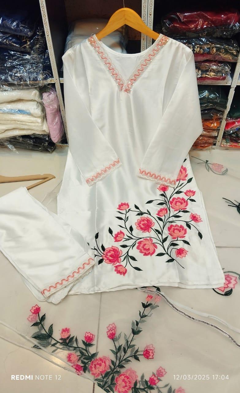3pcs women's stitched Embroidered suit