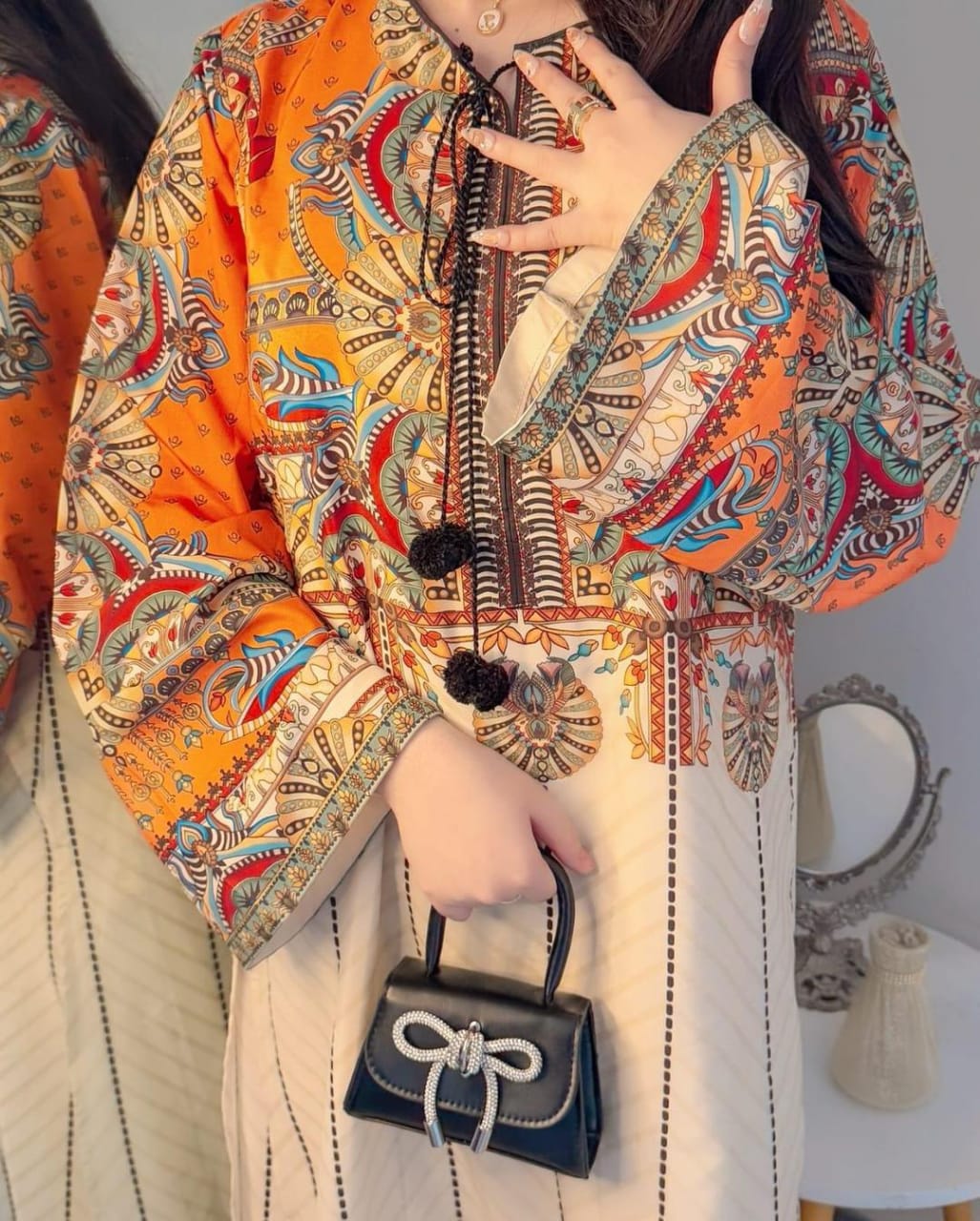 Stylish printed silk lawn shirt and trouser set 2pcs Ensemble